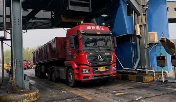 全無(wú)人裝車！矩陣軟件的智能裝車系統(tǒng)，?匹配三十多個(gè)車型，二十多種料口，一百多項(xiàng)特定環(huán)境需求！-濟(jì)南網(wǎng)站制作