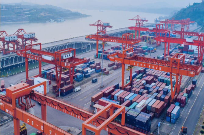 當港口遇上 AI：看這家山東企業(yè)如何讓億噸物流智能運轉(zhuǎn)-濟南網(wǎng)站制作